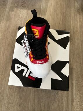 FILA MB Infant Shoes Size 7.5/ White Gold Red/ New With Box